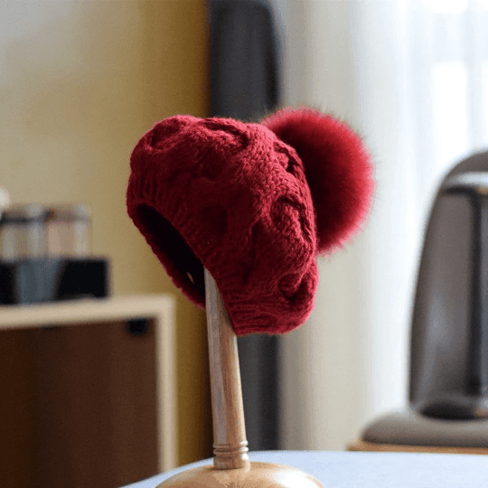 2 Way Knitted Beret with Removable Pom Pom - Mspineapplecrafts