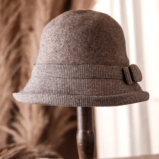 Wool Cloche Hat, Winter Hat for Women, Wool Bucket Hat for Women, Fall/Winter Hat for Girl, Elegant Hat for Women, Gift for her.