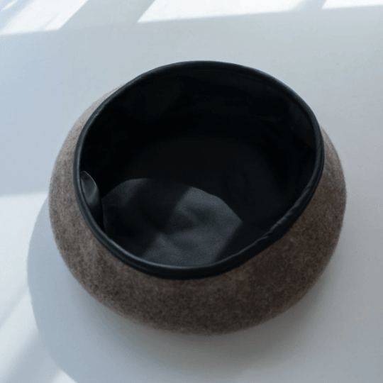 Custom Made 100% Wool Unisex Beret Hat with Leather Band - Mspineapplecrafts