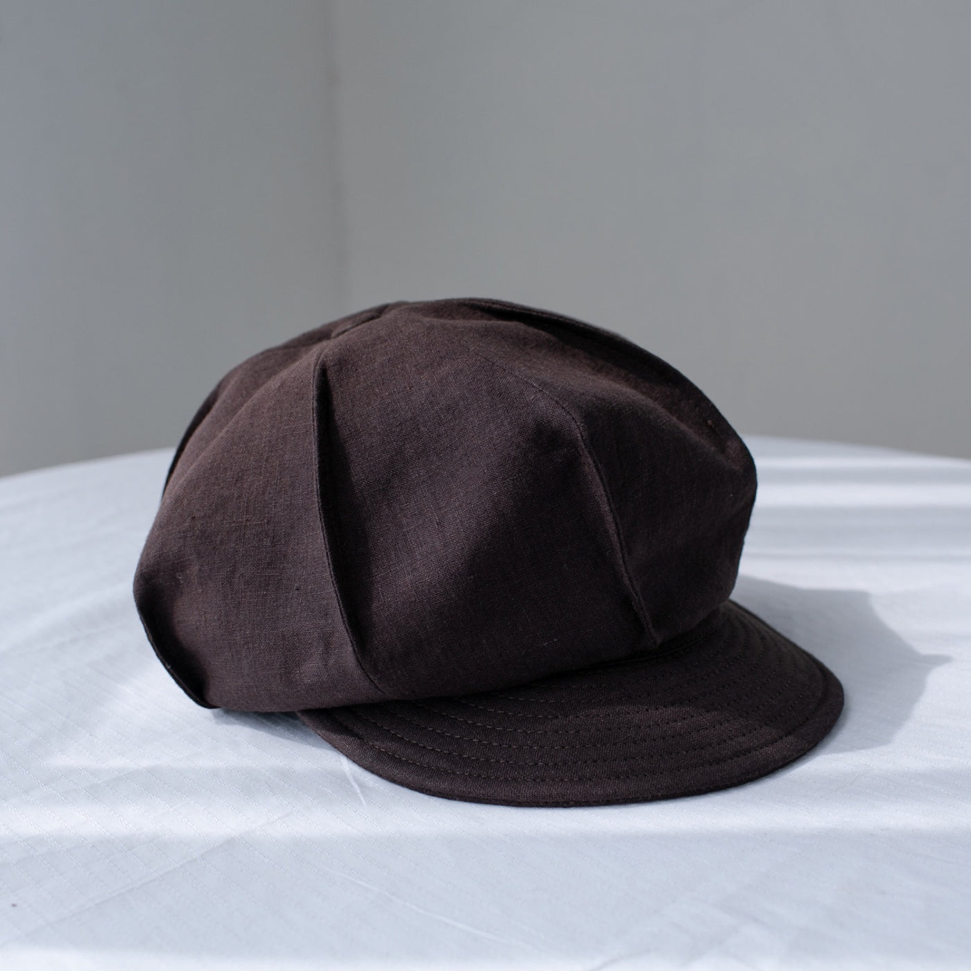 Chocolate linen 8-panel newsboy cap