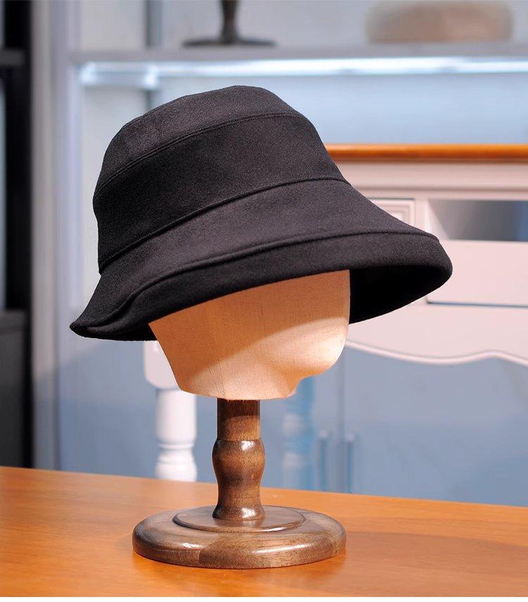 Vintage-Inspired Cloche Hat - Mspineapplecrafts