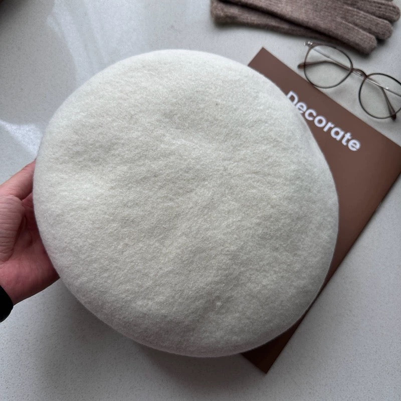 Oversized Wool Beret – White