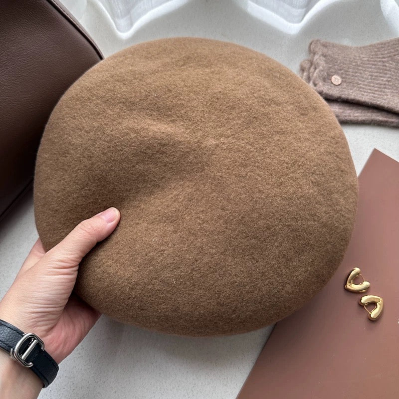 Oversized Wool Beret – Brown