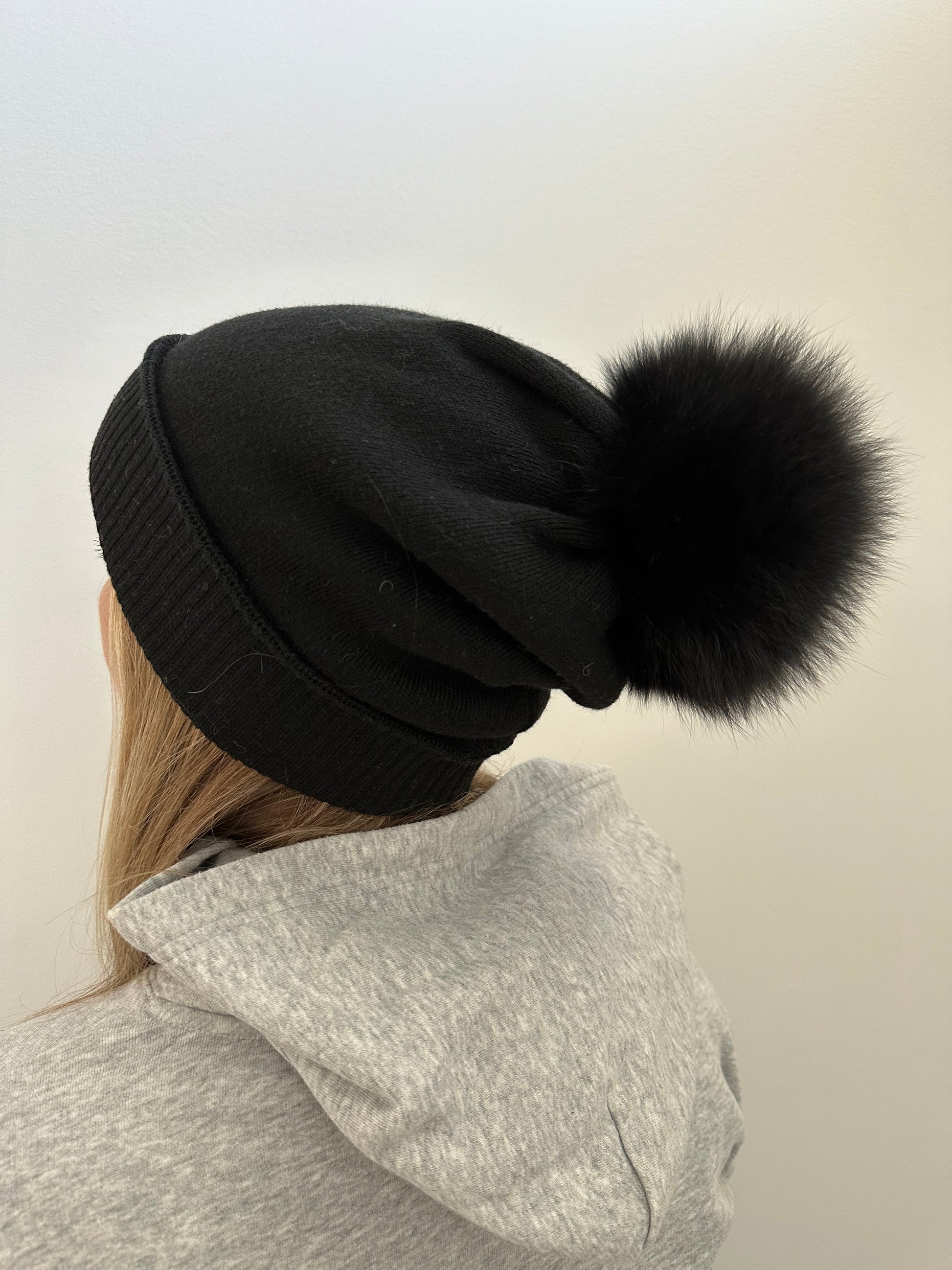 Knitted Beanie hat with Removable Pom Pom for Women Mspineapplecrafts