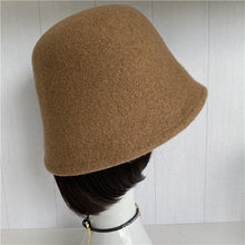 Load image into Gallery viewer, 100% Wool Foldable Cloche Hat