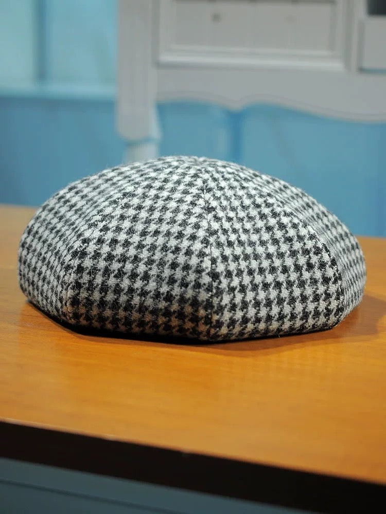 Wool French Beret - Classic Artist Hat for Unisex - Color Variant