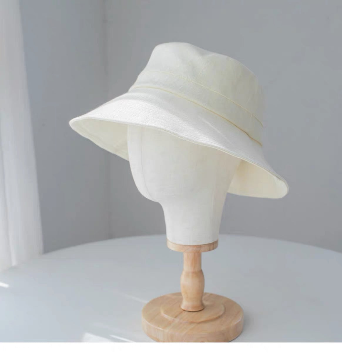 Reversible Linen Bucket Hat for Women – Beige