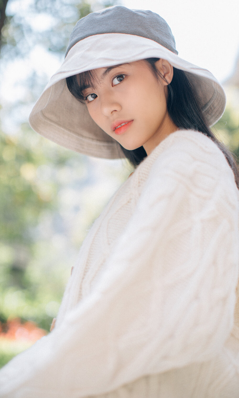 Summer Linen Bucket Hat for Women MsPineappleCrafts
