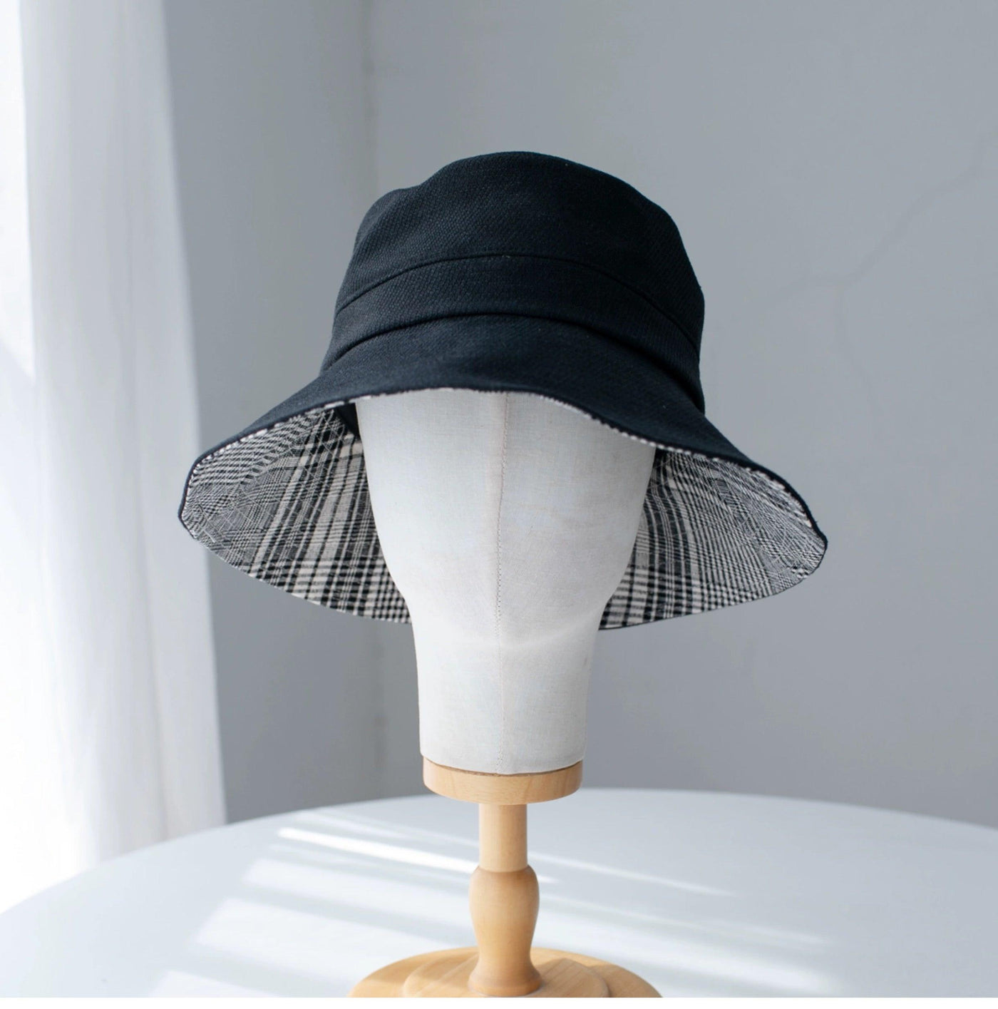 Reversible Linen Bucket Hat for Women – Black