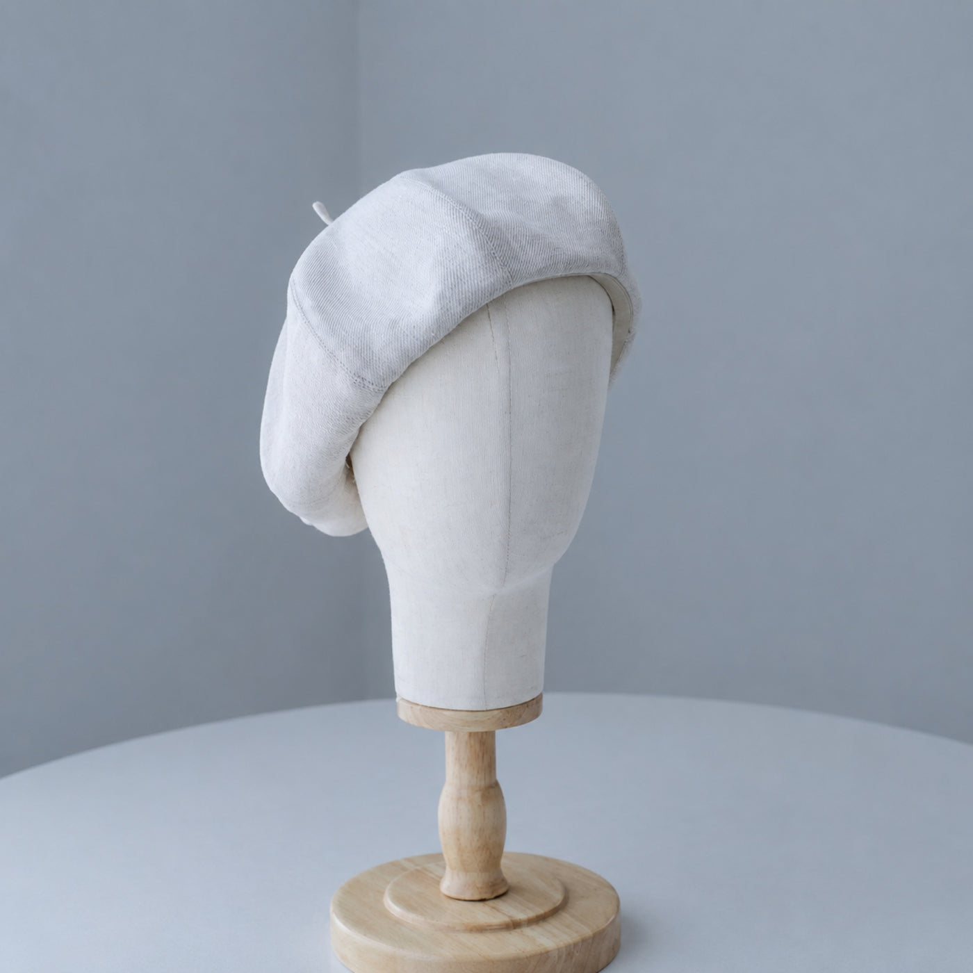 Gray linen beret