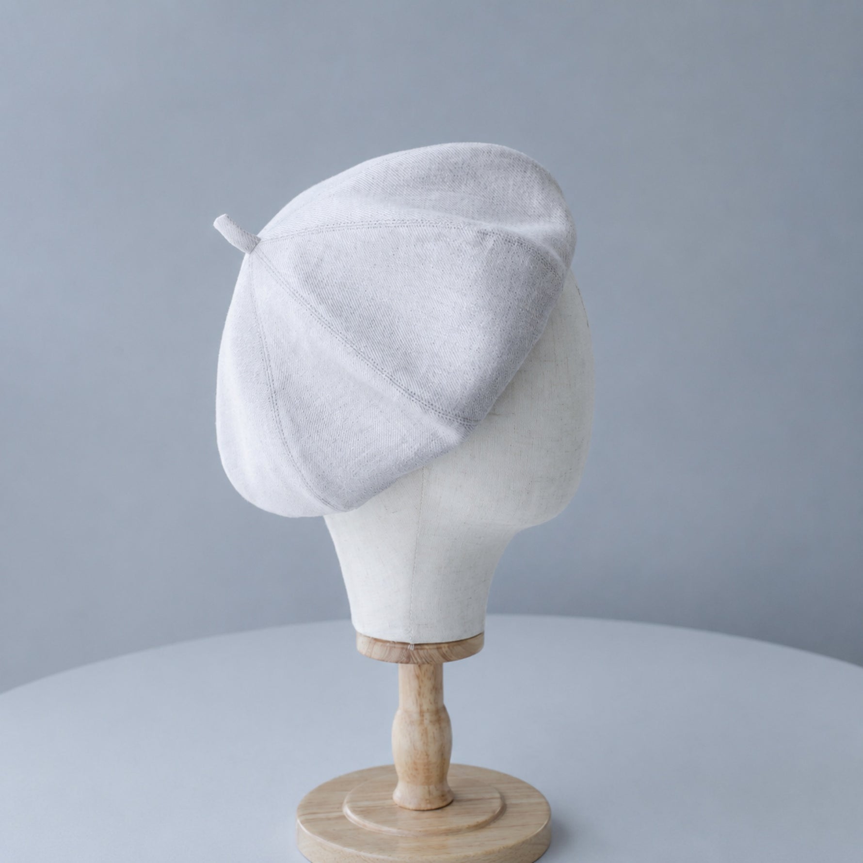 Gray linen beret detail