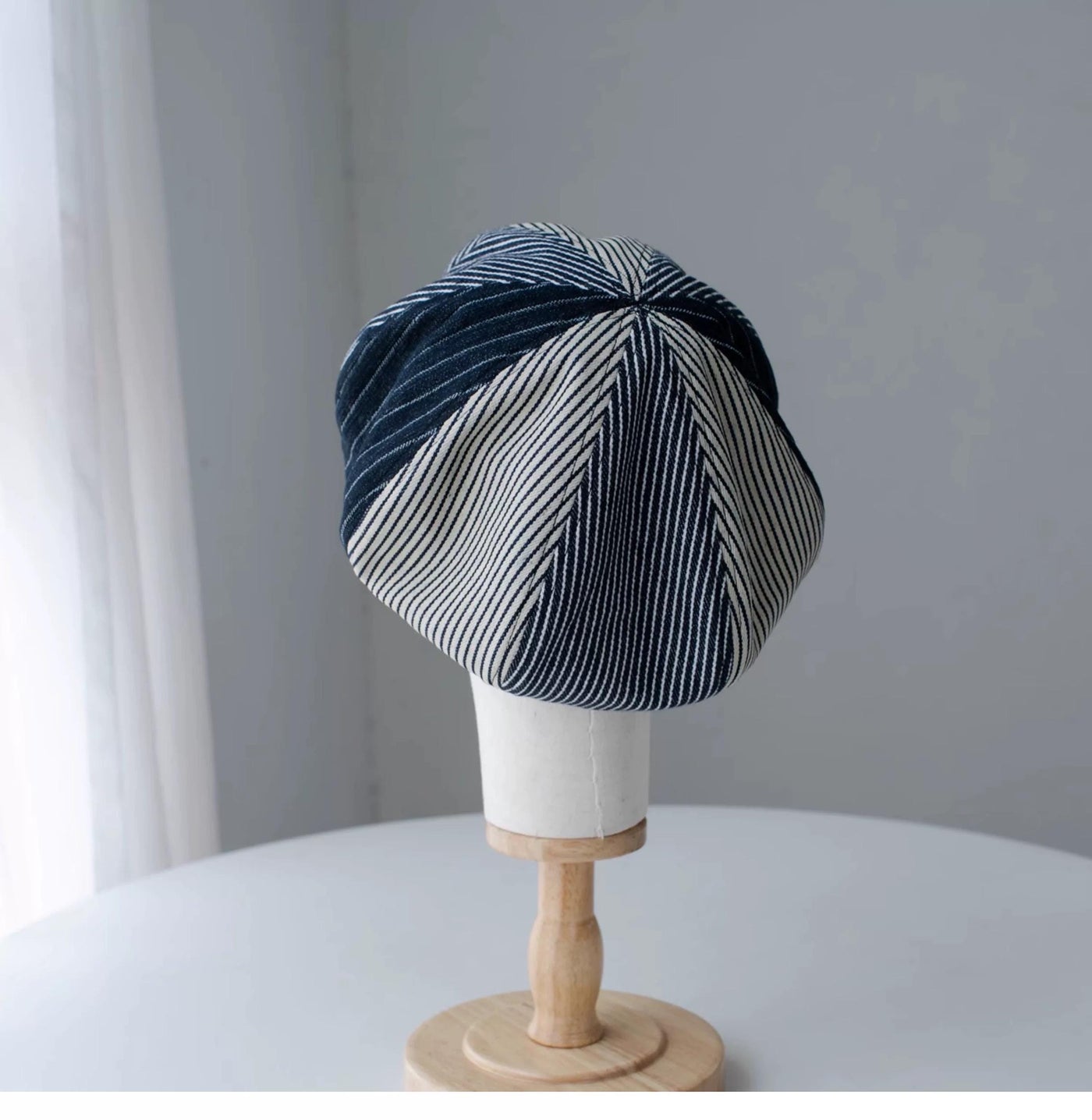 Extra Oversized Linen Newsboy Cap - Detail View