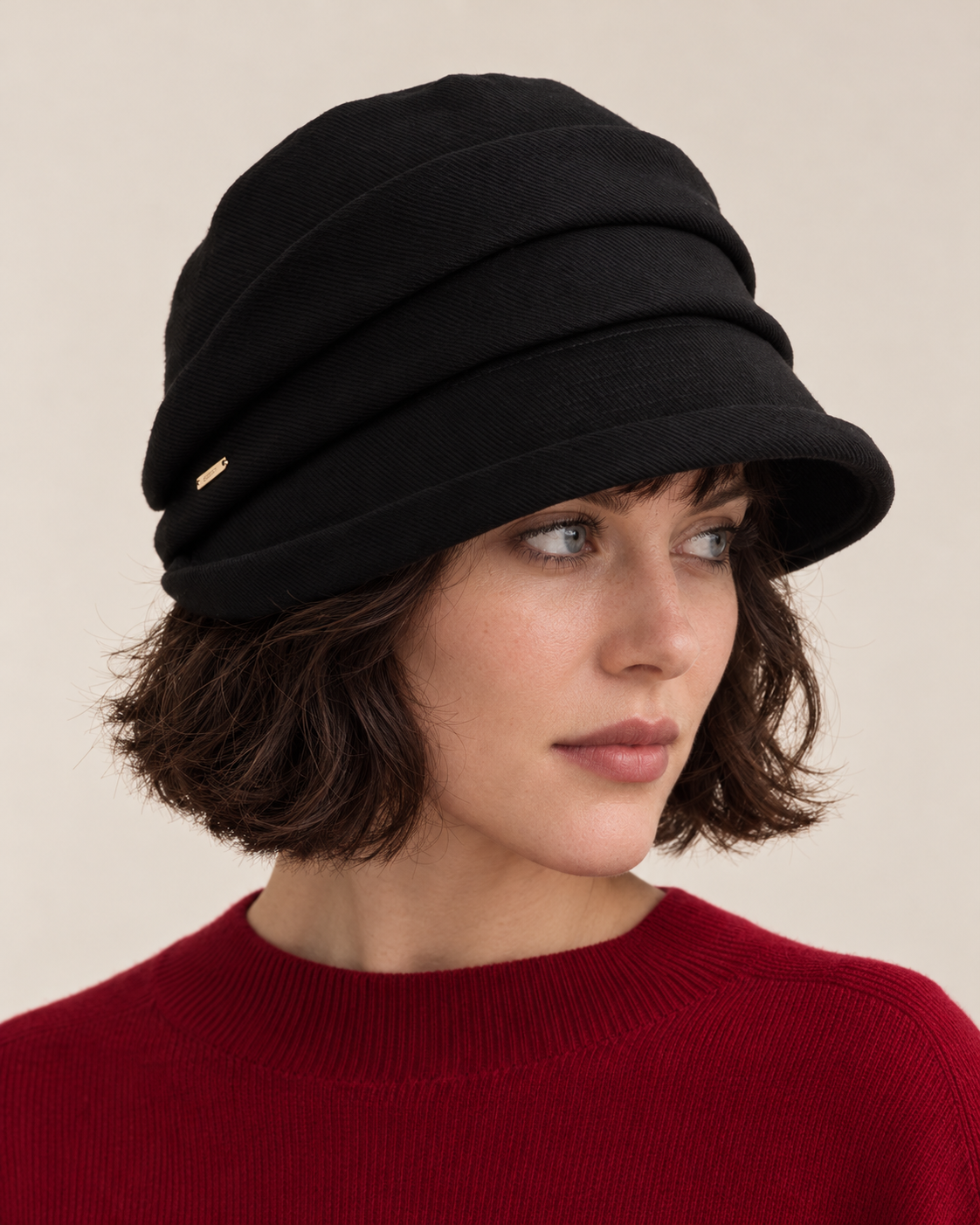 Layered twill cloche hat, black three quarter