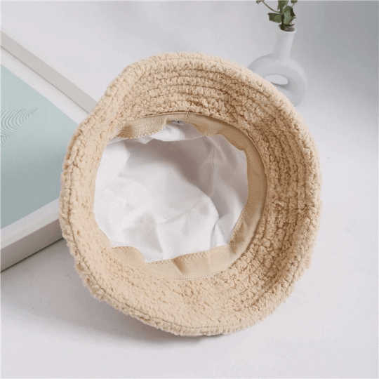 Oversized Arequipa Fleece Hat for Women.