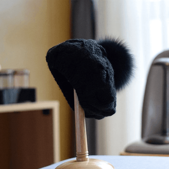 2 Way Knitted Beret with Removable Pom Pom - Mspineapplecrafts