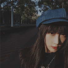 Load image into Gallery viewer, Denim Newsboy Cap for Women.