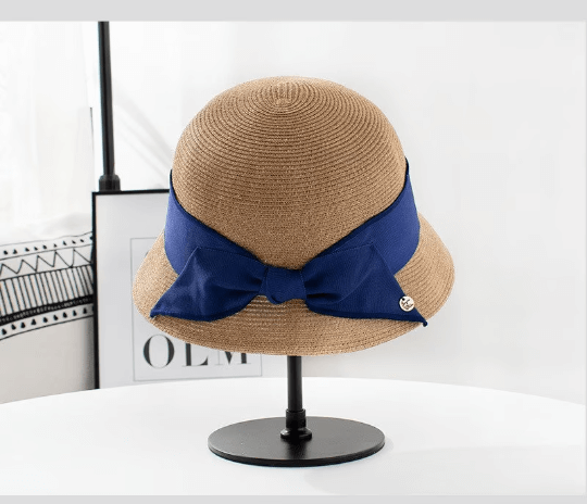 Straw Hat with Bow Tie for Women.