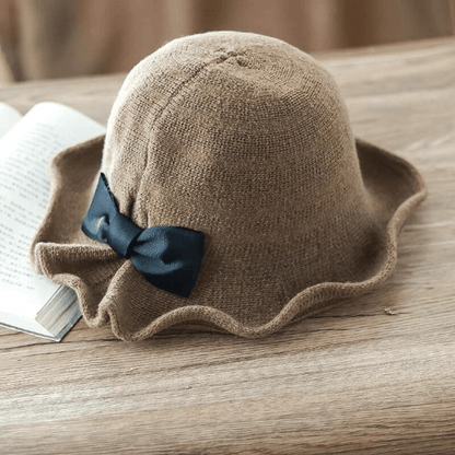 Foldable Cloche Hat.