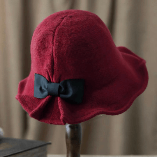 Foldable Cloche Hat.