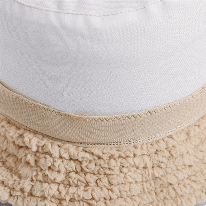 Oversized Arequipa Fleece Hat for Women.