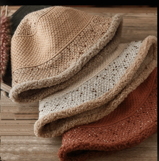 Knitted Bucket Hat for Women with Fleece.