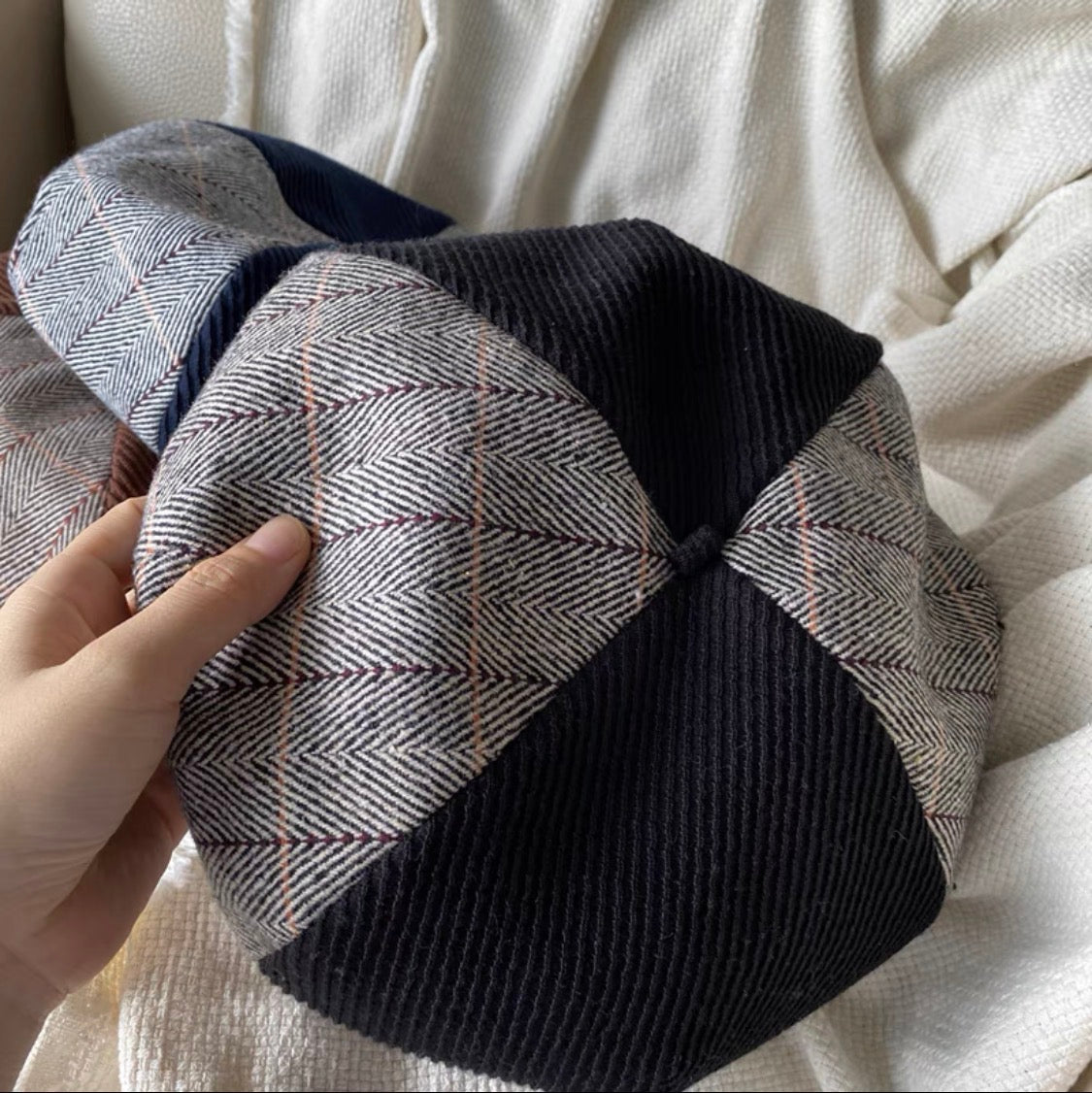 Stitching Pattern Beret for Women.