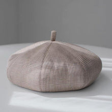 Load image into Gallery viewer, Customizable Vintage Beret in Standard/Large Head for Men/Women.