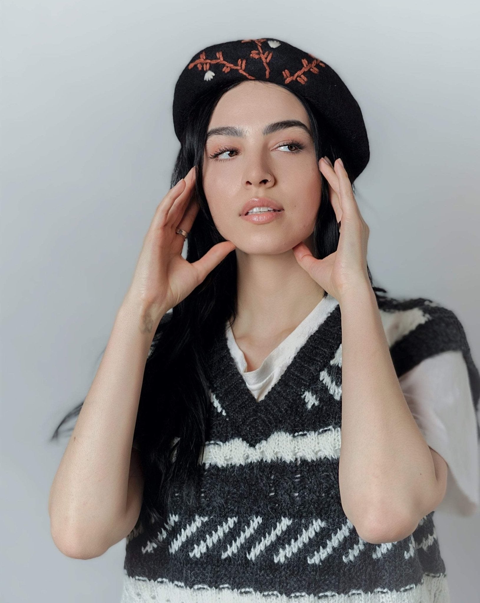 Embroidered Wool Berets Hat for Women/Girls.