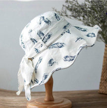 Load image into Gallery viewer, Feather Print Bucket Hat for Women.
