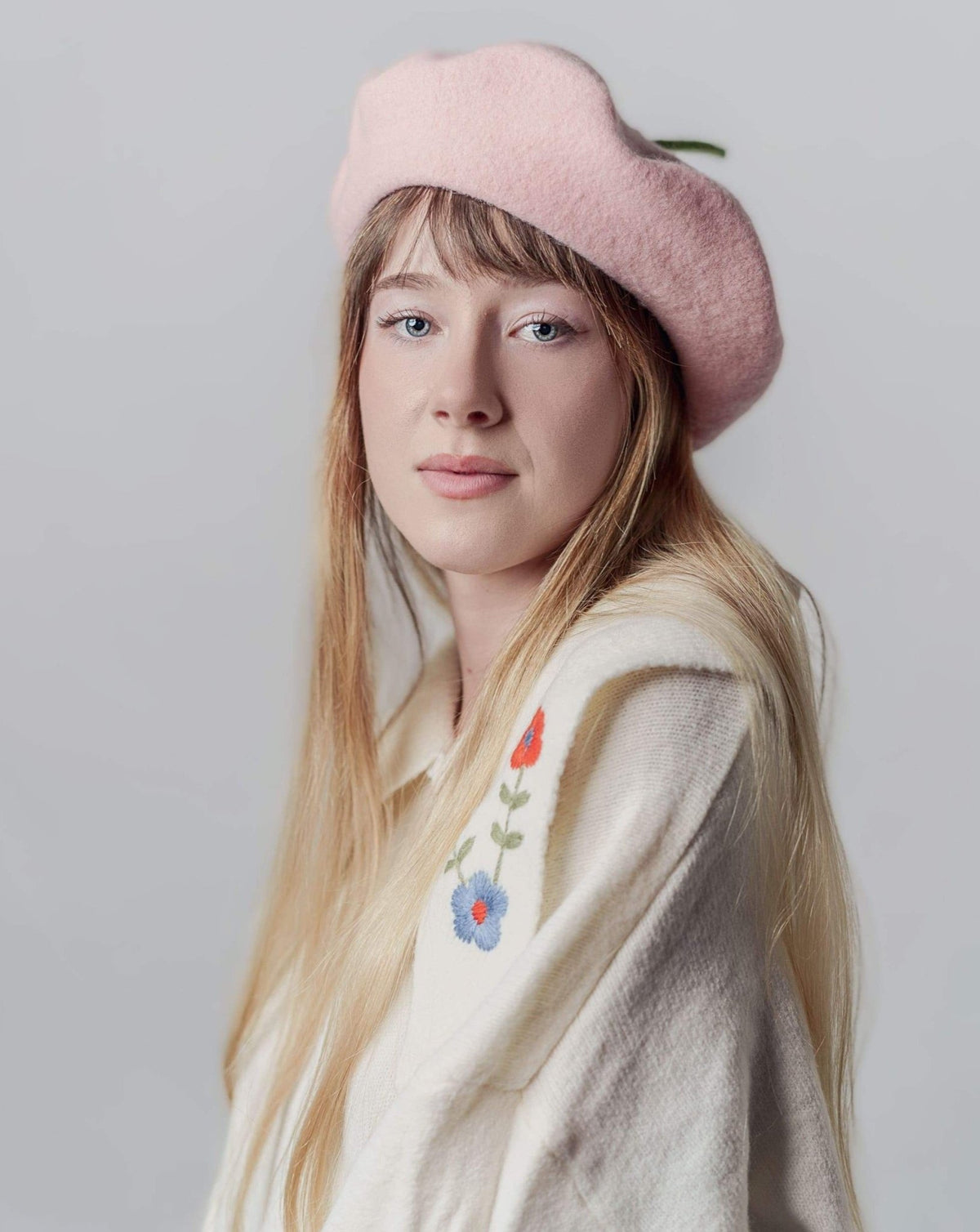 Peach Wool Beret | Hand-Painted French Beret for Women  display picture 2