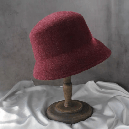 Adjustable Elegant Wool Cloche Hat for Women.