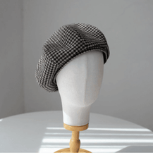 Load image into Gallery viewer, Houndstooth Oversized Unisex Wool Beret.