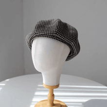 Load image into Gallery viewer, Houndstooth Oversized Unisex Wool Beret.
