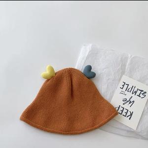 Kid Bucket Hat with Heart Antler.