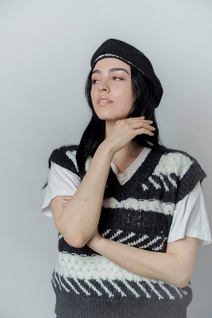 Standard/Large Size Beret for Women.