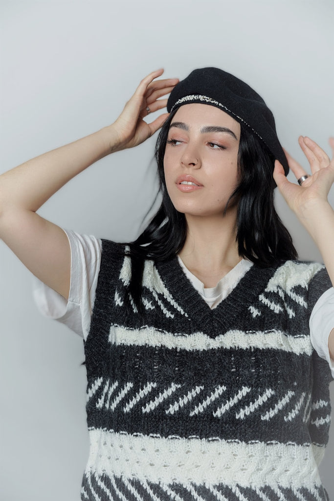 Standard/Large Size Beret for Women.