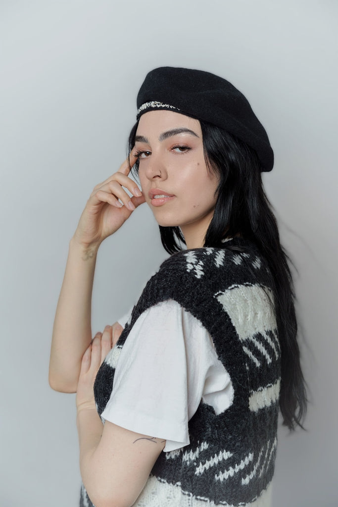 Standard/Large Size Beret for Women.