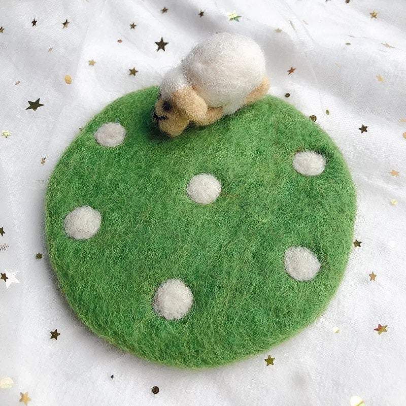 Wool Felted Coaster with Removable 3D Animal Figure-One Set.