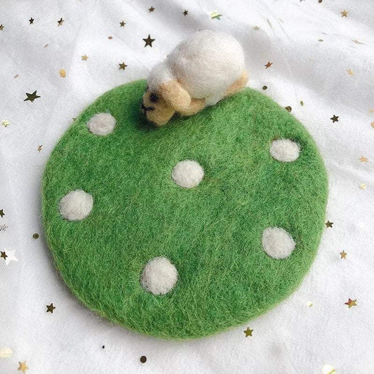 Wool Felted Coaster with Removable 3D Animal Figure-One Set.